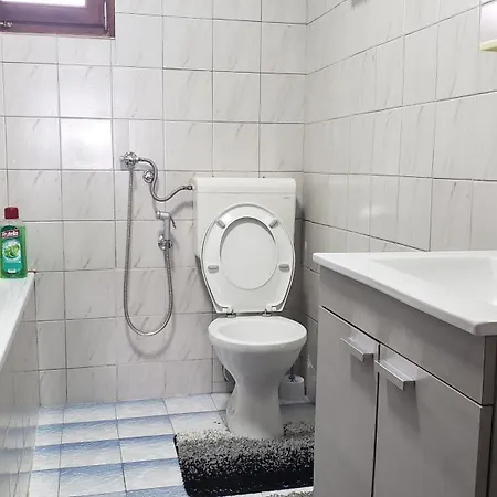 Prenociste 3 Sobe Apartamento *